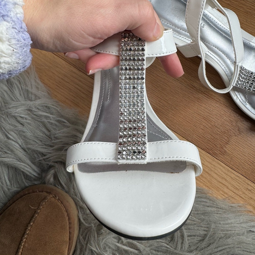 Comfort Plus by Predictions White Rhinestone Sandals - Picture 2 of 4